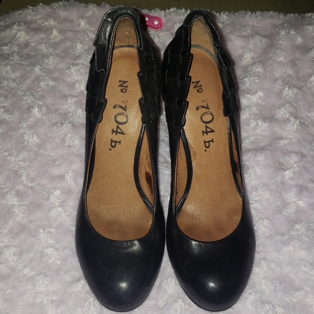 N⁰ 704b. Heels